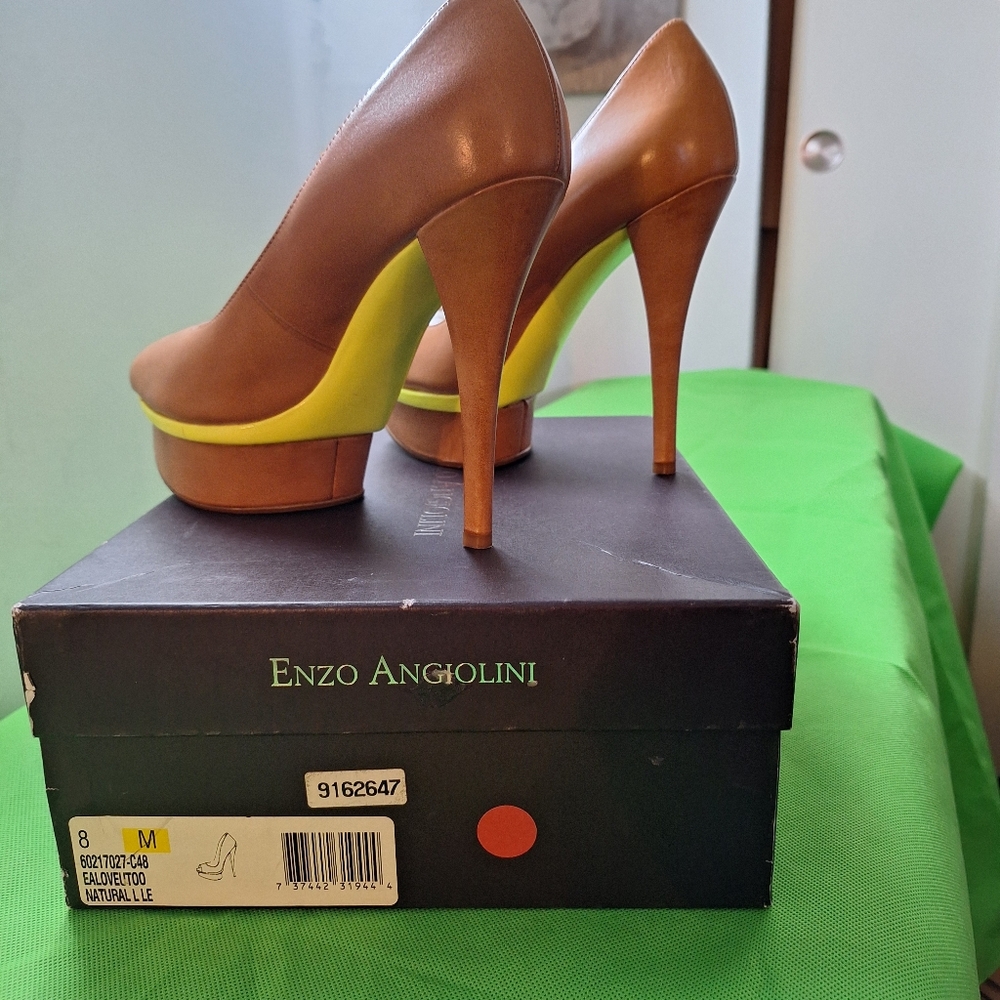 ENZO ANGIOLINI SIZE 8 NUTURAL